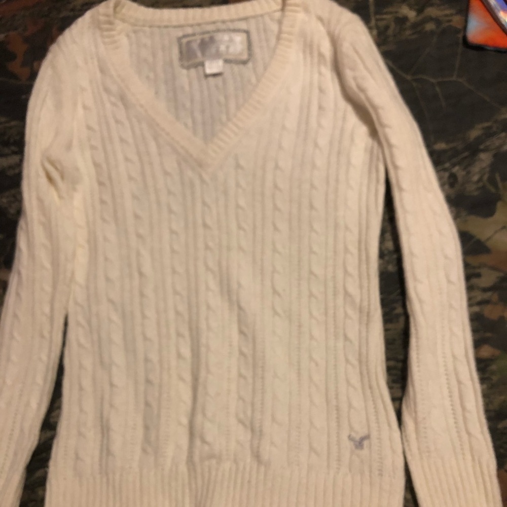 American eagle cream sweater Xs Euc